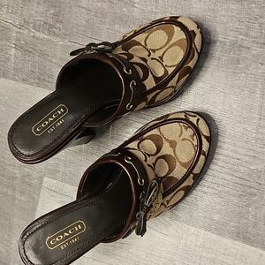 Coach Jodey Sig Mules A3623 Like New Without Tags Size 5.5